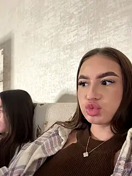 Snapshot of MayaGlow chatting on October 2025 05:24:01 AM MayaGlow online show from October 2025 05:24:01 AM