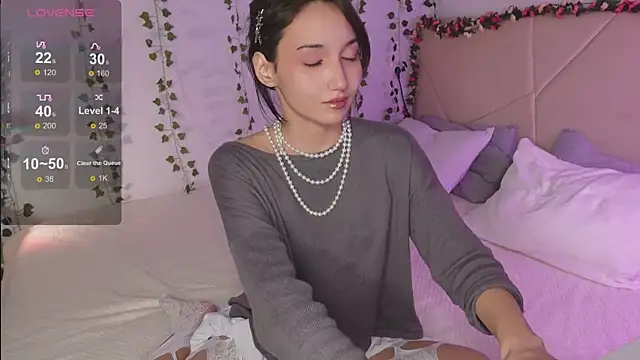 GentleMusee online show from November 2025 06:35:02 AM