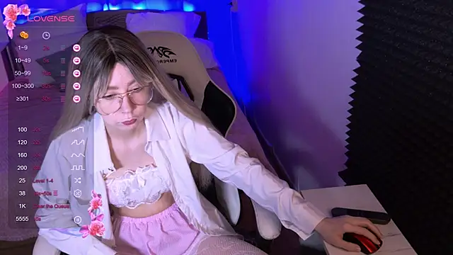 sofiisun online show from November 2025 02:10:02 AM