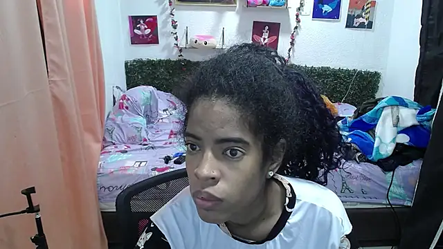 Snapshot of thianahorny chatting on May 2026 12:55:02 PM thianahorny online show from May 2026 12:55:02 PM