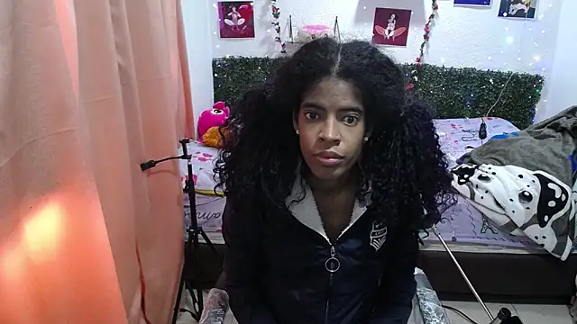 Snapshot of thianahorny chatting on May 2026 12:55:02 PM thianahorny online show from May 2026 12:55:02 PM