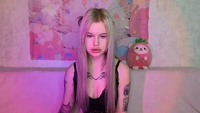 HoneyGold  online show from December 2025 04:53:02 AM