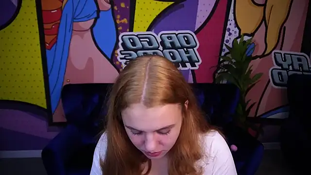 Snapshot of SnowWhiti chatting on November 2025 01:46:01 PM SnowWhiti online show from November 2025 01:46:01 PM