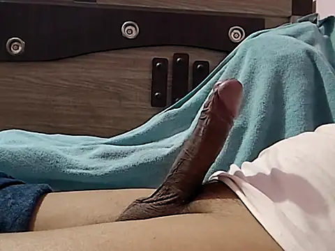 vickymtrb online show from February 2026 07:53:01 PM