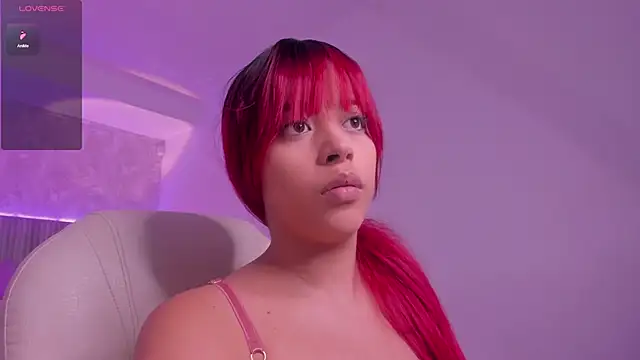 Snapshot of Tathy_miller chatting on November 2025 03:07:01 AM Tathy miller online show from November 2025 03:07:01 AM