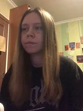 LunaVirelle online show from November 2025 04:05:01 PM