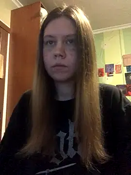 LunaVirelle online show from November 2025 09:31:01 PM