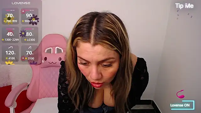 Isabella wish1 online show from November 2025 08:09:02 PM