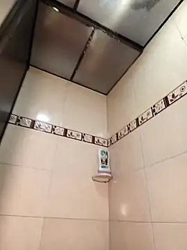 Scarlet Aura online show from November 2025 10:31:02 PM