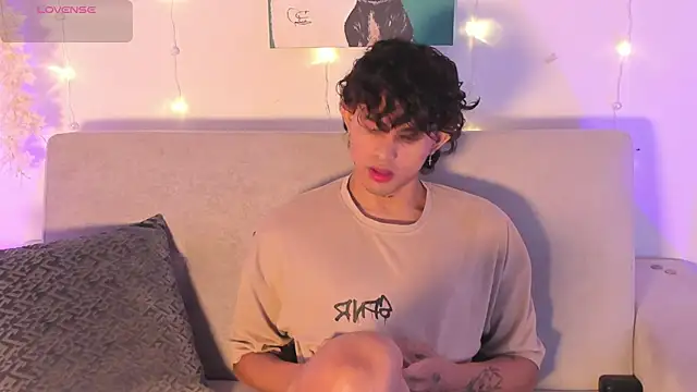 lua boy online show from March 2026 04:46:01 AM