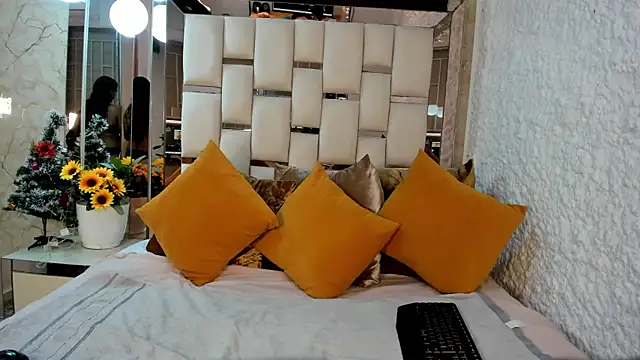 kaorybliss online show from December 2025 05:21:01 PM