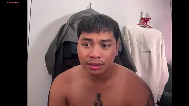 LuisitoJuancho55 online show from April 2026 03:57:01 PM