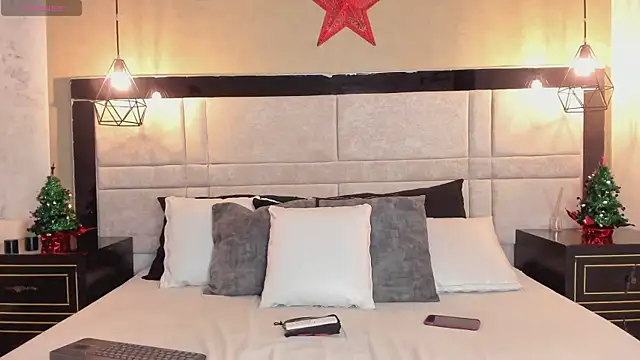 RousseWalker online show from December 2025 12:14:02 PM