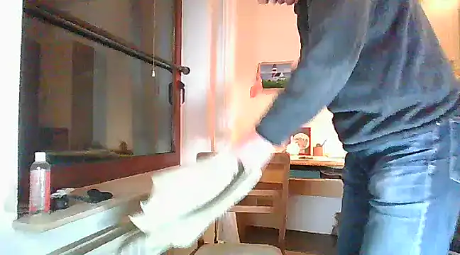 Snapshot of super-snoopy chatting on December 2024 04:10:01 PM super-snoopy online show from December 2024 04:10:01 PM