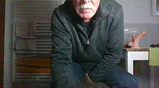 Snapshot of super-snoopy chatting on January 2025 03:14:02 PM super-snoopy online show from January 2025 03:14:02 PM