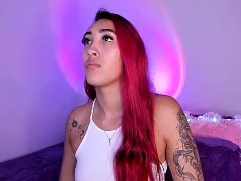 Snapshot of HeidyRousse chatting on November 2025 11:58:02 PM HeidyRousse online show from November 2025 11:58:02 PM