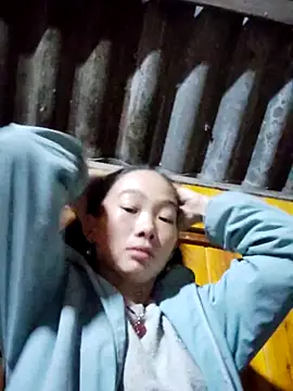 Snapshot of gio-thu chatting on November 2025 12:55:01 PM gio-thu online show from November 2025 12:55:01 PM