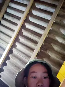 Snapshot of gio-thu chatting on December 2025 12:38:02 AM gio-thu online show from December 2025 12:38:02 AM