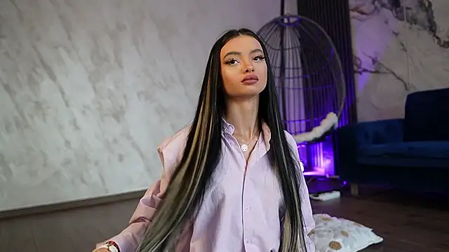 RachelRavee online show from March 2026 05:25:01 AM