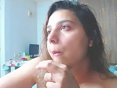 MadisonCharm online show from April 2026 08:31:02 PM