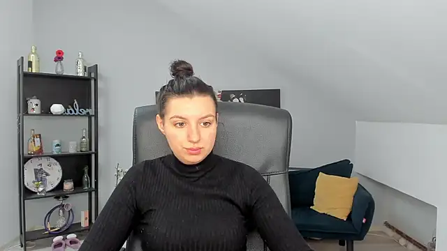 BettyJamess online show from December 2025 05:45:02 AM