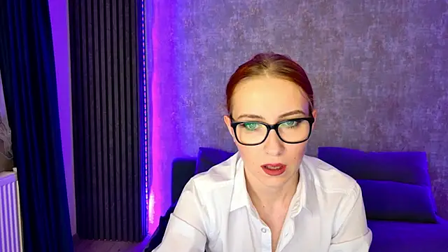 Snapshot of scarleteyes_ chatting on November 2025 05:06:01 AM scarleteyes online show from November 2025 05:06:01 AM