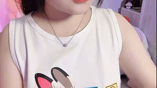 Snapshot of BeChinh_Lee chatting on April 2026 02:19:01 PM BeChinh Lee online show from April 2026 02:19:01 PM