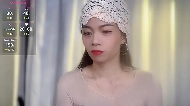 Snapshot of Lynnalltop-165-KeKe chatting on November 2025 12:31:02 PM Lynnalltop-165-KeKe online show from November 2025 12:31:02 PM