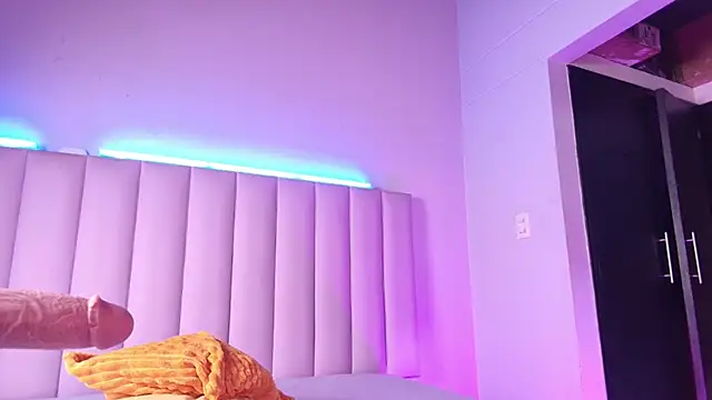 NatalieHeaveen online show from December 2025 12:14:02 PM