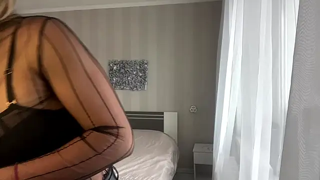 JadeExxa online show from November 2025 08:46:01 AM