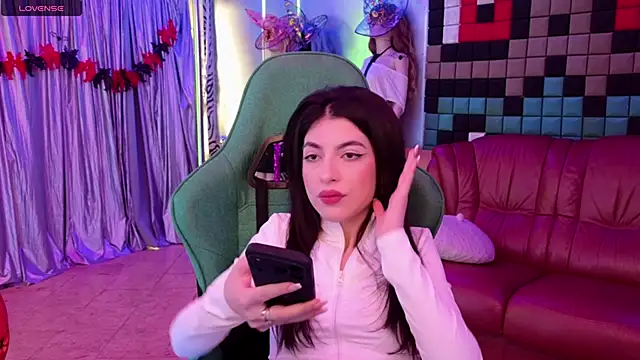 SinWolf  online show from October 2025 05:43:02 AM