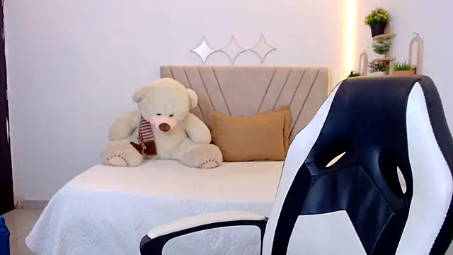 zara cute online show from July 2026 12:08:01 PM