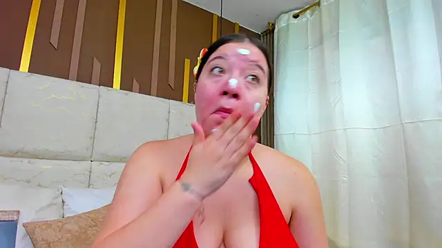 AmbarGills online show from April 2026 01:18:01 PM