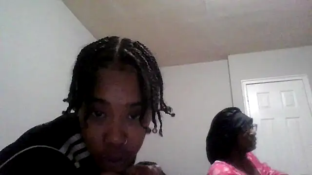 Snapshot of dezzidavill chatting on February 2026 03:24:01 AM dezzidavill online show from February 2026 03:24:01 AM