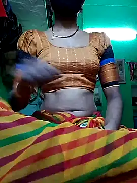 Snapshot of nainshilodhi28 chatting on November 2025 05:18:02 AM nainshilodhi28 online show from November 2025 05:18:02 AM