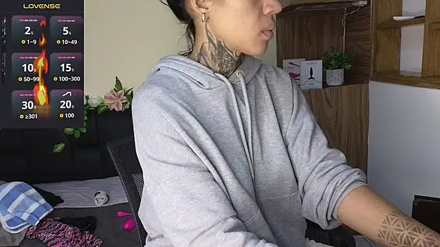 Mary rabbit online show from October 2025 01:01:01 PM