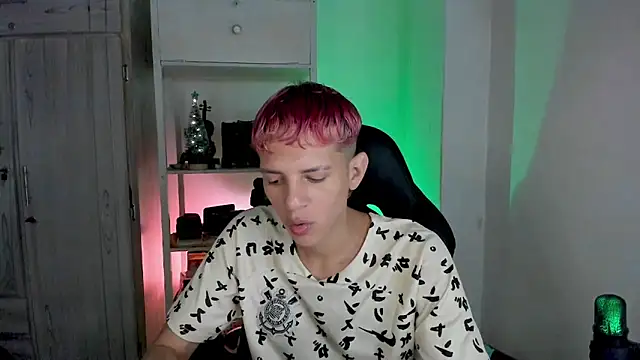 tylernova online show from December 2025 01:11:02 AM