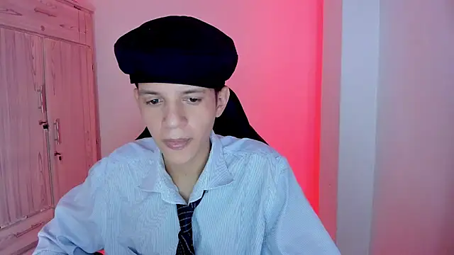 tylernova online show from February 2026 03:35:01 AM