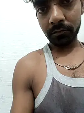 Snapshot of ShowedWringer chatting on October 2025 06:12:01 PM ShowedWringer online show from October 2025 06:12:01 PM