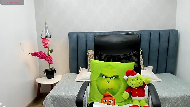 Sasha Grace online show from January 2026 07:38:02 PM