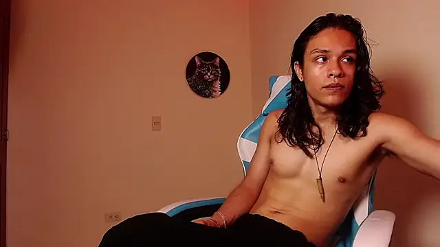 tom 1945 online show from October 2025 04:12:02 AM