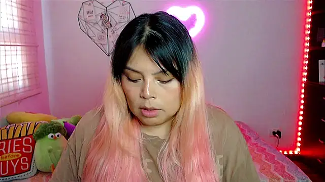 EllieMoonX online show from February 2026 10:15:01 PM