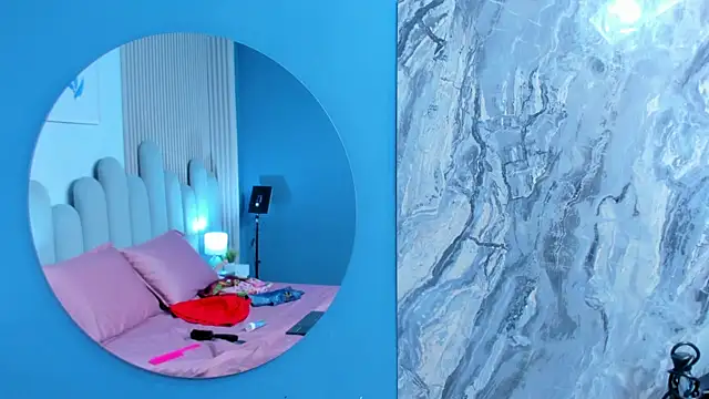 luly dreams online show from April 2026 11:59:02 AM