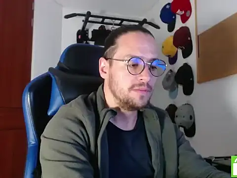 Snapshot of kurt_xx chatting on October 2025 10:47:01 AM kurt xx online show from October 2025 10:47:01 AM