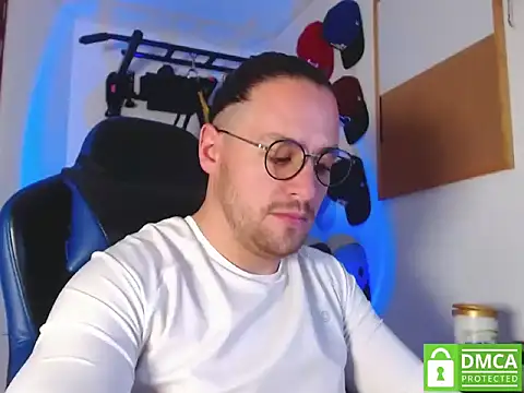 Snapshot of kurt_xx chatting on October 2025 10:37:02 AM kurt xx online show from October 2025 10:37:02 AM