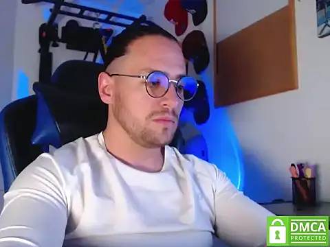 Snapshot of kurt_xx chatting on October 2025 11:05:01 PM kurt xx online show from October 2025 11:05:01 PM