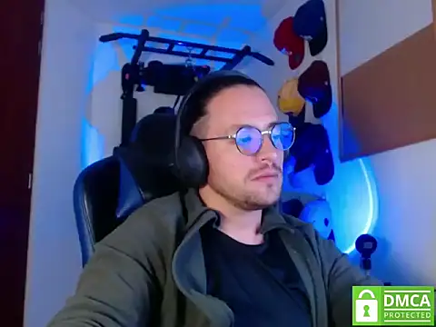 Snapshot of kurt_xx chatting on October 2025 12:30:02 AM kurt xx online show from October 2025 12:30:02 AM