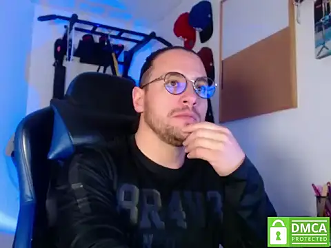 Snapshot of kurt_xx chatting on October 2025 01:12:02 PM kurt xx online show from October 2025 01:12:02 PM