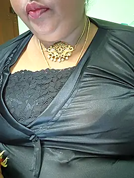 Snapshot of sweetrevathi chatting on October 2025 05:02:02 PM sweetrevathi online show from October 2025 05:02:02 PM