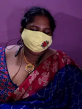 Snapshot of sweetrevathi chatting on October 2025 09:11:01 PM sweetrevathi online show from October 2025 09:11:01 PM